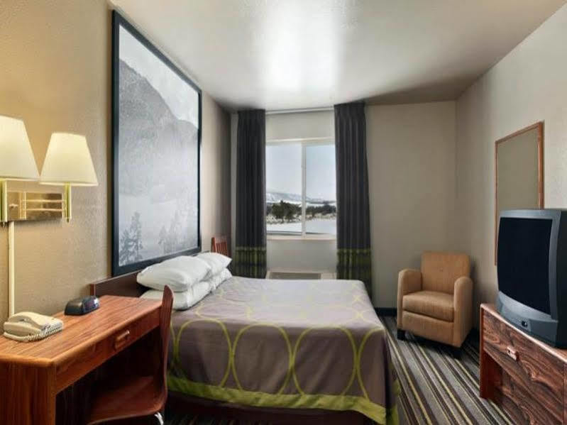 Hotel Super 8 By Wyndham Buena Vista Exteriér fotografie